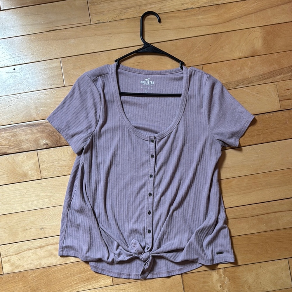 Hollister Purple Ribbed Button Down Shirt